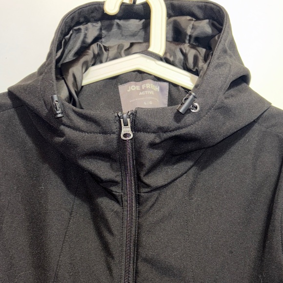 Joe Fresh Active Black Hooded Rain Coat 🧥 - Picture 4 of 7